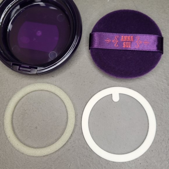 💸SOLD💰_🛑_💜ANNA SUI LUXURY FACE POWDER CASE MOP [BNIB]💜 - Picture 6 of 15